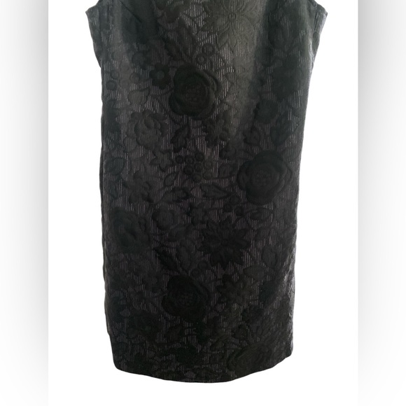 Sisley - Picture 2 of 3